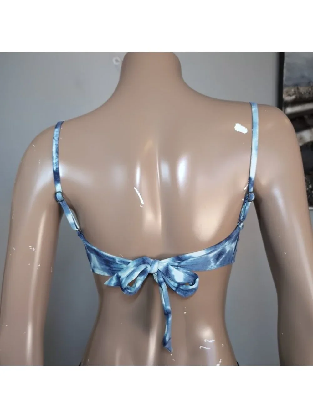 Billabong Floral Print Underwire Bikini Top Vibrant Tie Dye Bohemian Beachwear